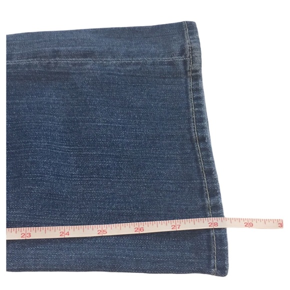 Lucky Brand Light Wash Woman’s Jeans Size 2/26 - Picture 9 of 15